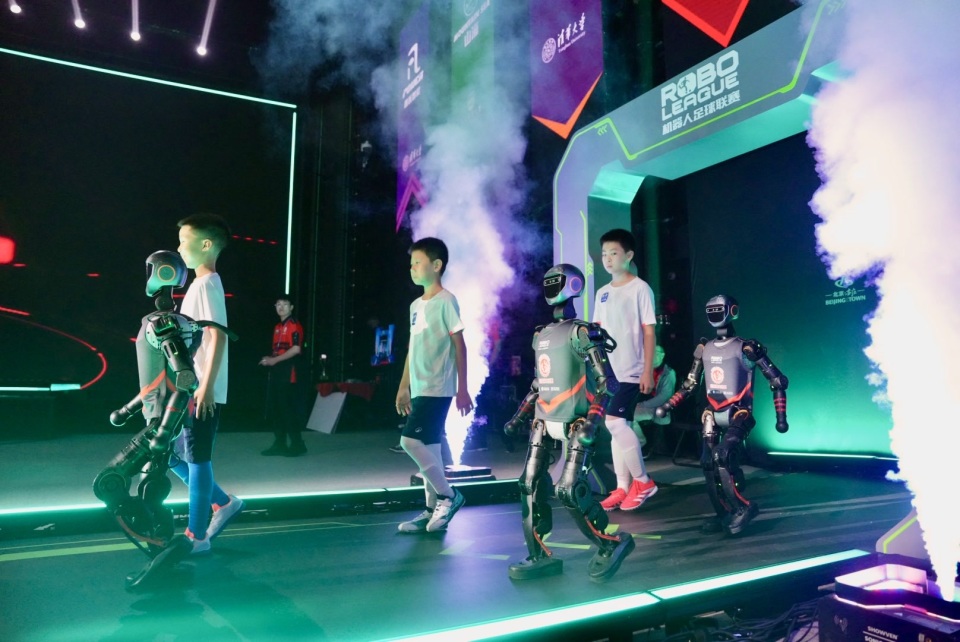 同样重要的 同样重要的